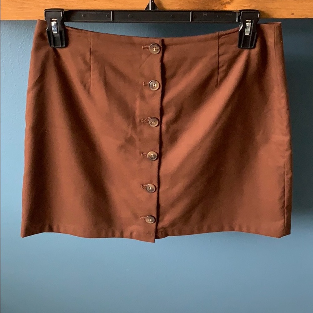 Brown mini skirt!